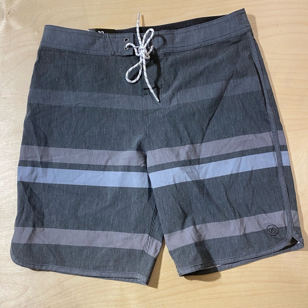 Hang Ten Swim Trunks Size 32 (LB)